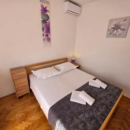 Apartmán 30 *